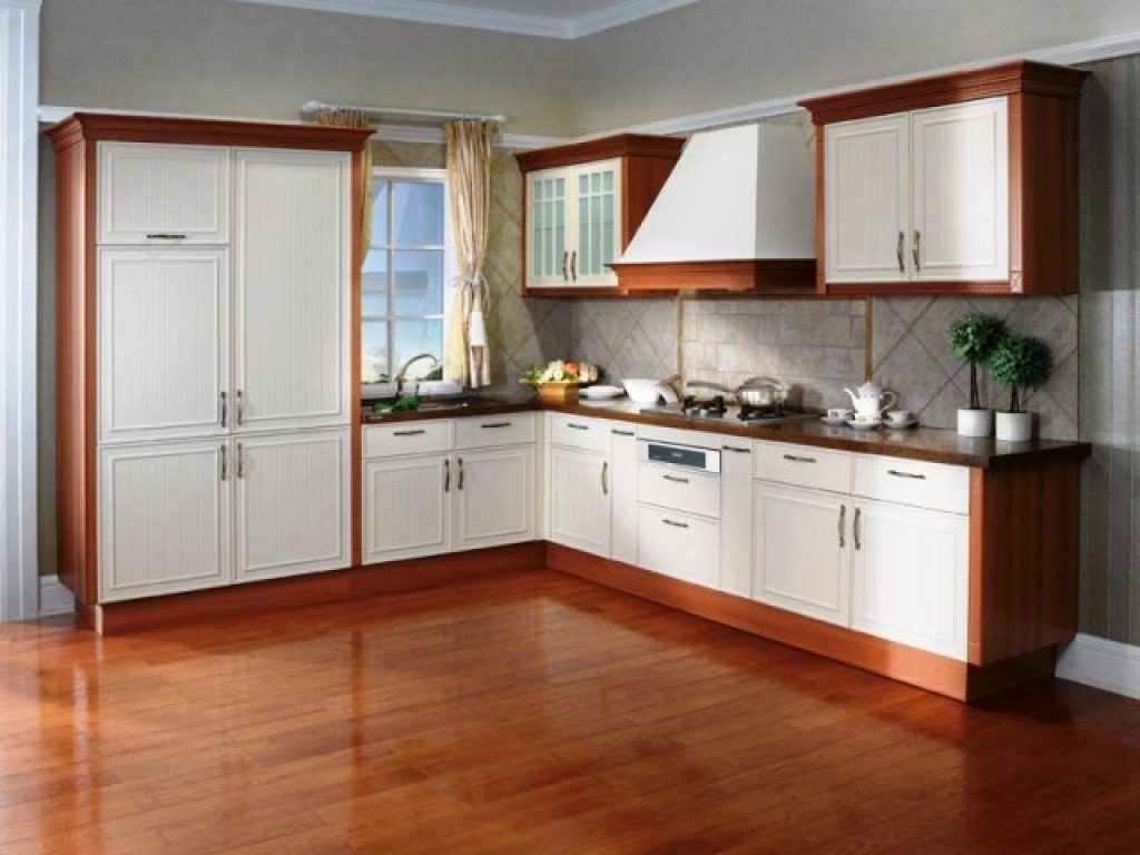 از فضاهای عمودی در طراحی آشپزخانه بیشتر استفاده کنید
