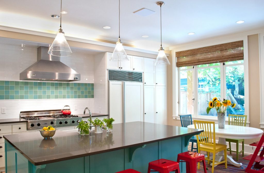 رنگ کابینت آشپزخانه کوچک موثر بر فضای منزل شما