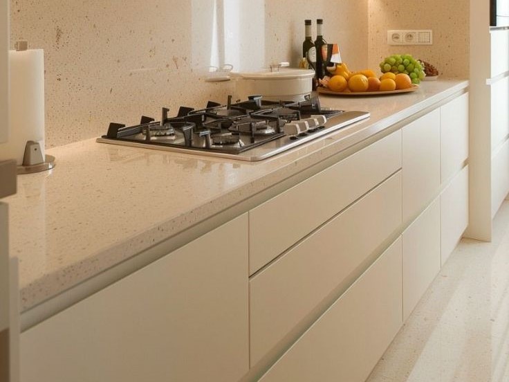 کابینت ملامینه از نزدیک با گاز صفحه ای