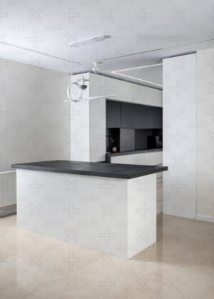 ترکیب رنگ سیاه و سفید در طراحی کابینت آشپزخانه بدون دستگیره