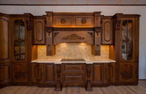 طراحی کابینت چوبی آشپزخانه با سبک سنتی