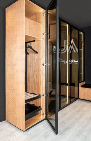 درب شیشه‌ای مشکی برای کمد لباس