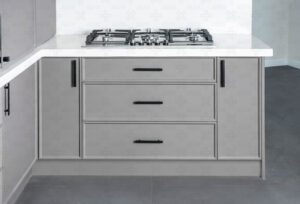 کابینت نئوکلاسیک با ترکیب کشو و درب بلند