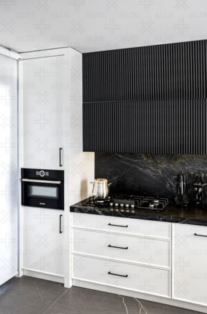 فضای نئوکلاسیک آشپزخانه با جزئیات مدرن