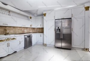 کابینت ممبران با ویترین شیشه‌ای و تزیینات منبت‌کاری
