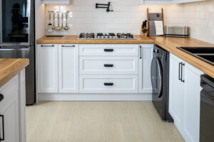 ترکیب مدرنیته و کلاسیک در دکور آشپزخانه