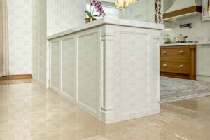 کابینت آشپزخانه کلاسیک با روکش چوبی