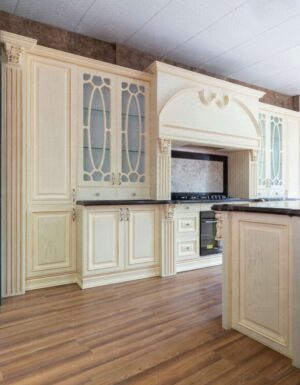 مدل کابینت ممبران روشن با صفحه سنگ مشکی