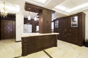 کابینت آشپزخانه روکش چوب با طراحی کلاسیک و صفحه کوارتز