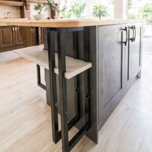 جزیره رنگ تیره کابینت نئوکلاسیک