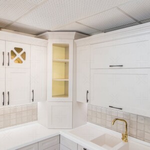 کابینت سفید نئوکلاسیک