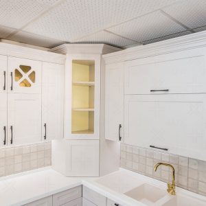 کابینت سفید نئوکلاسیک