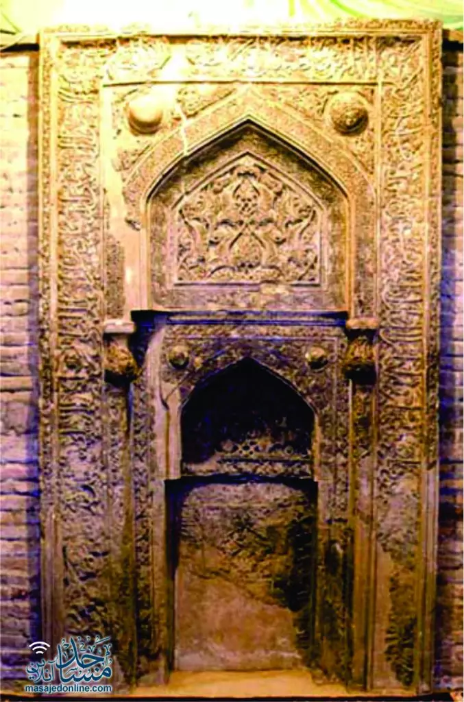 درب چوبی مسجد جامع باستان شیراز